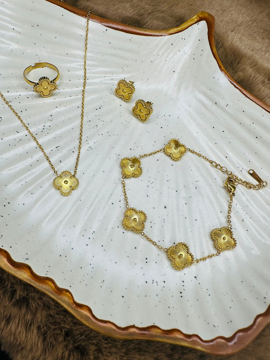 4 Piece Golden Clover Set - My Store